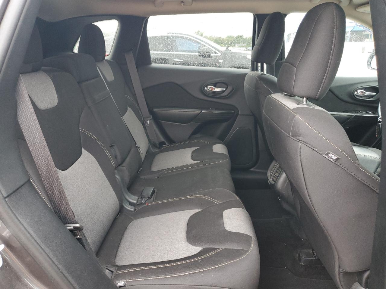 2014 Jeep Cherokee Latitude VIN: 1C4PJMCS4EW247669 Lot: 81619775