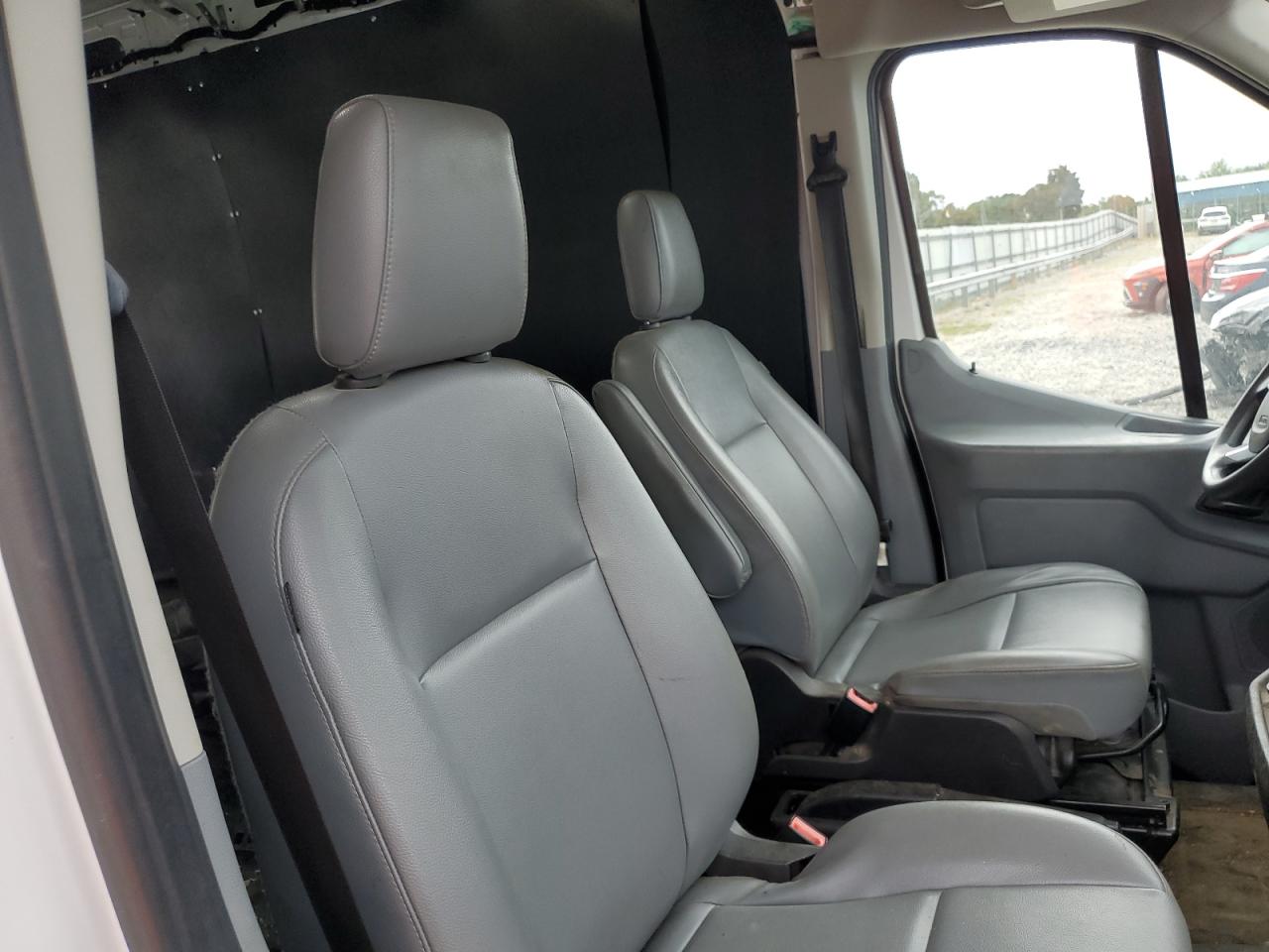 2019 Ford Transit T-250 VIN: 1FTYR1CM7KKA48681 Lot: 81130165