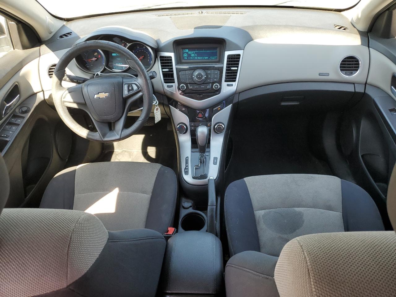 2016 Chevrolet Cruze Limited Ls VIN: 1G1PC5SG4G7220099 Lot: 81801985