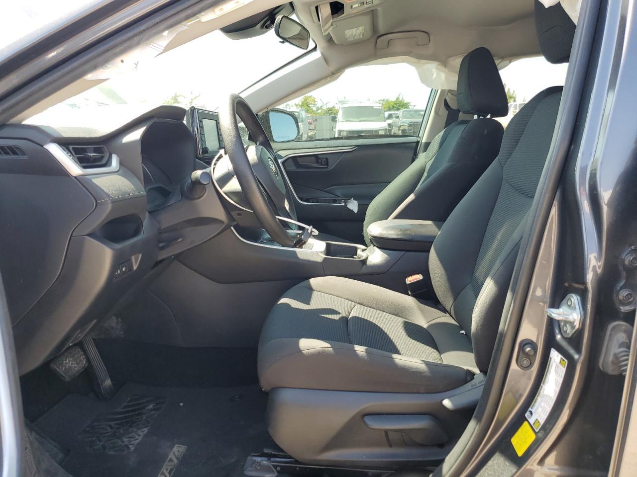 2021 Toyota Rav4 Le VIN: 2T3H1RFV2MC112339 Lot: 80802425