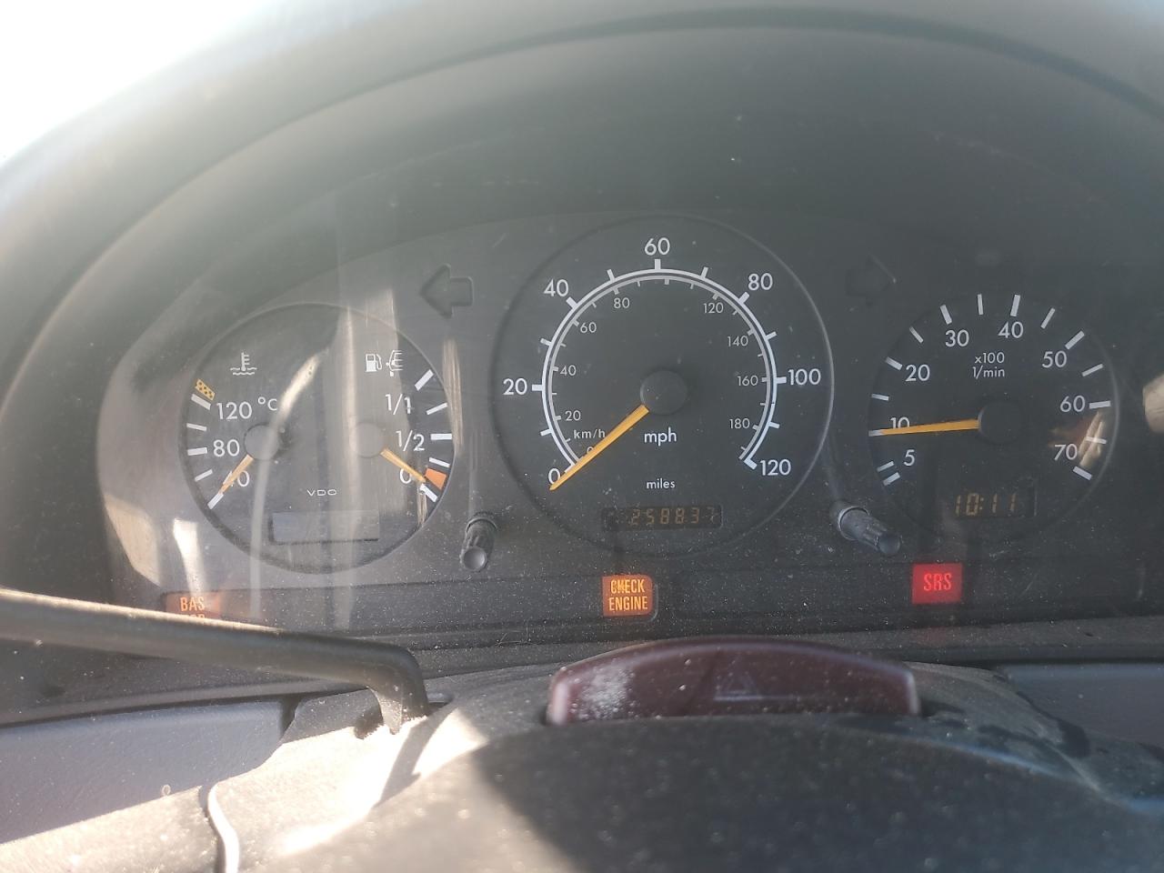 1999 Mercedes-Benz Ml 320 VIN: 4JGAB54E4XA090075 Lot: 84210105