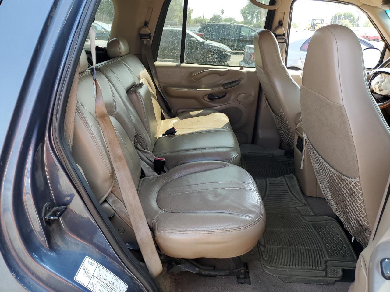 1998 Ford Expedition VIN: 1FMRU17L4WLB63318 Lot: 80390725