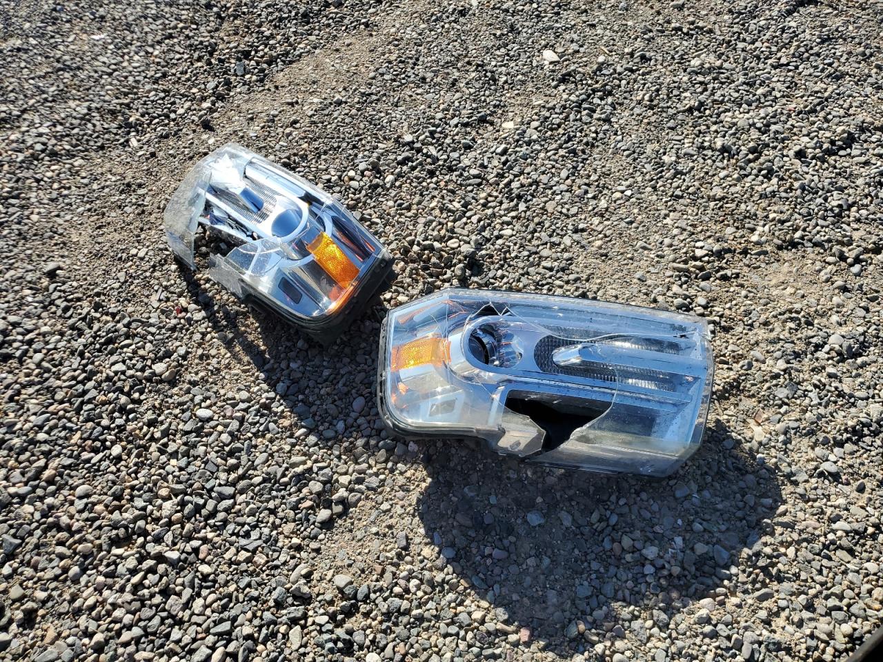 2011 Lincoln Navigator L VIN: 5LMJJ3J54BEJ10335 Lot: 81233155