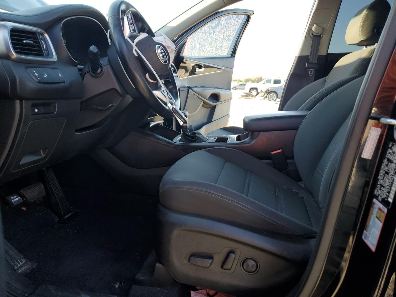 2020 Kia Sorento S VIN: 5XYPGDA57LG693854 Lot: 84987675