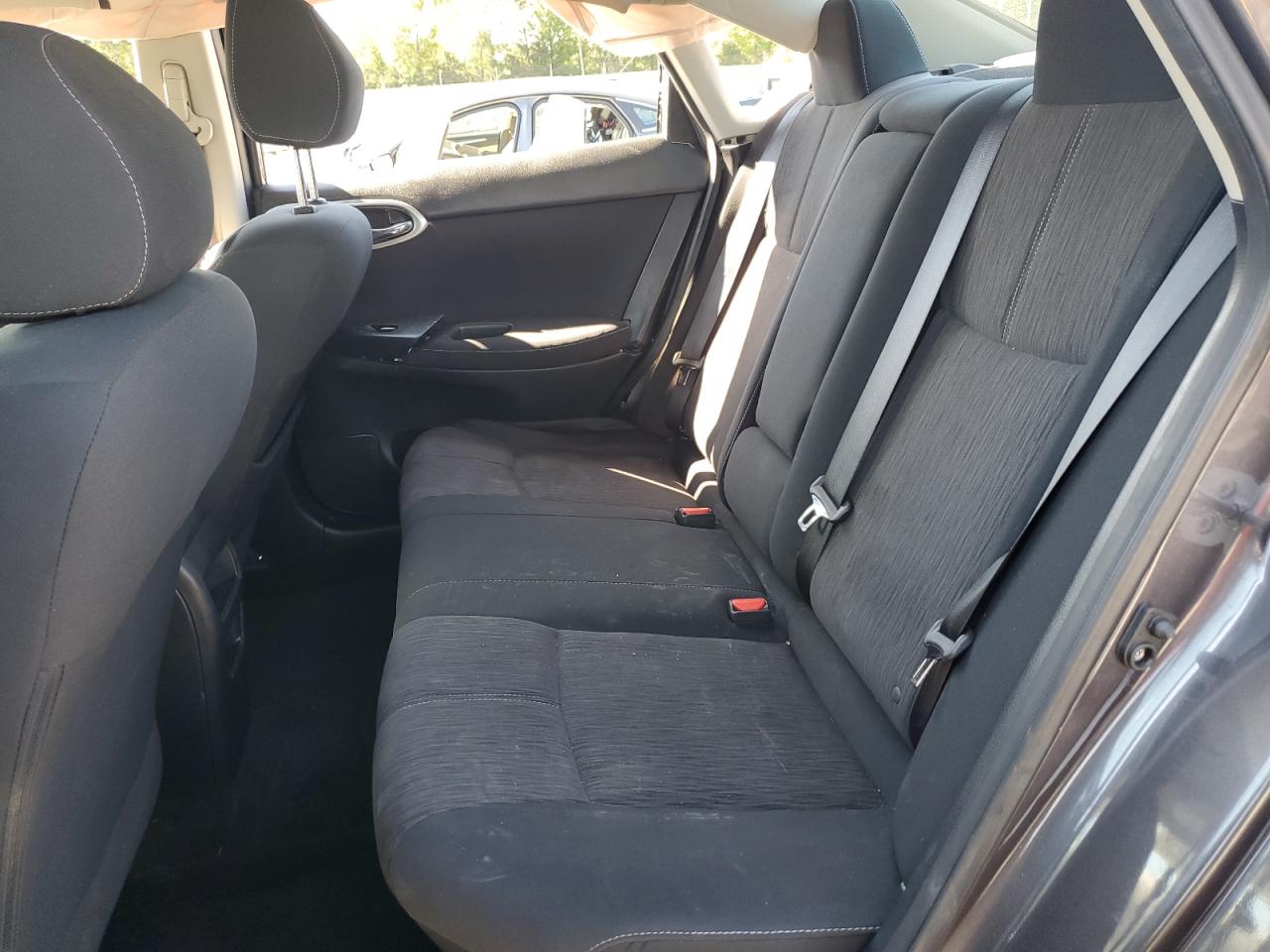 2015 Nissan Sentra S VIN: 3N1AB7AP8FY364252 Lot: 80304305