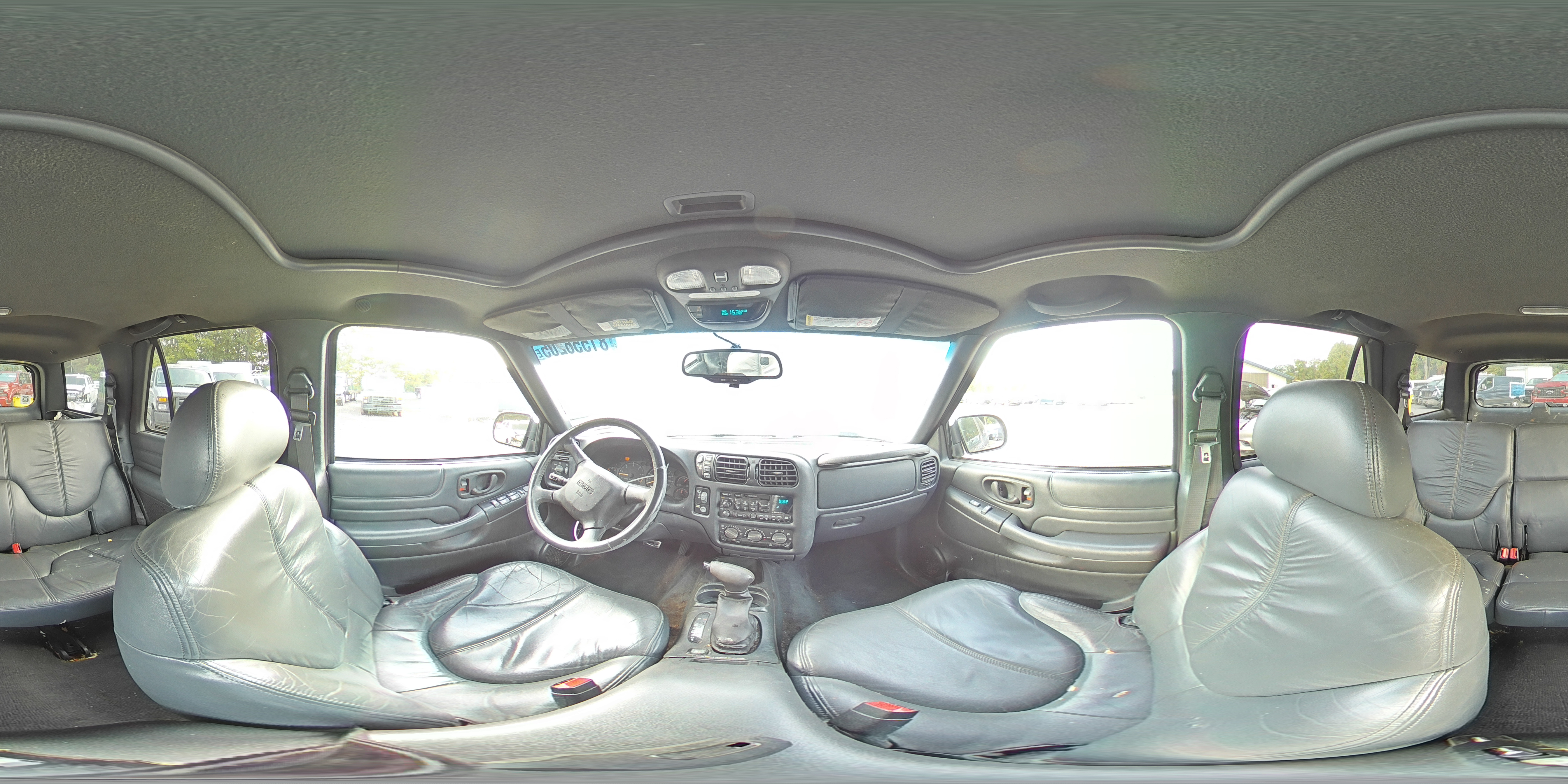 1999 GMC Jimmy VIN: 1GKDT13W9X2556700 Lot: 81556205