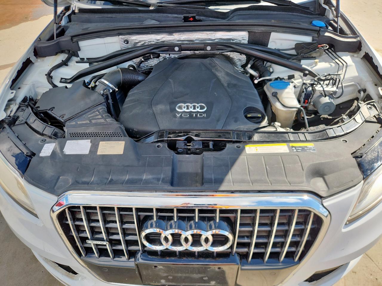 2015 Audi Q5 Tdi Premium Plus VIN: WA1CMAFP3FA056443 Lot: 69385865