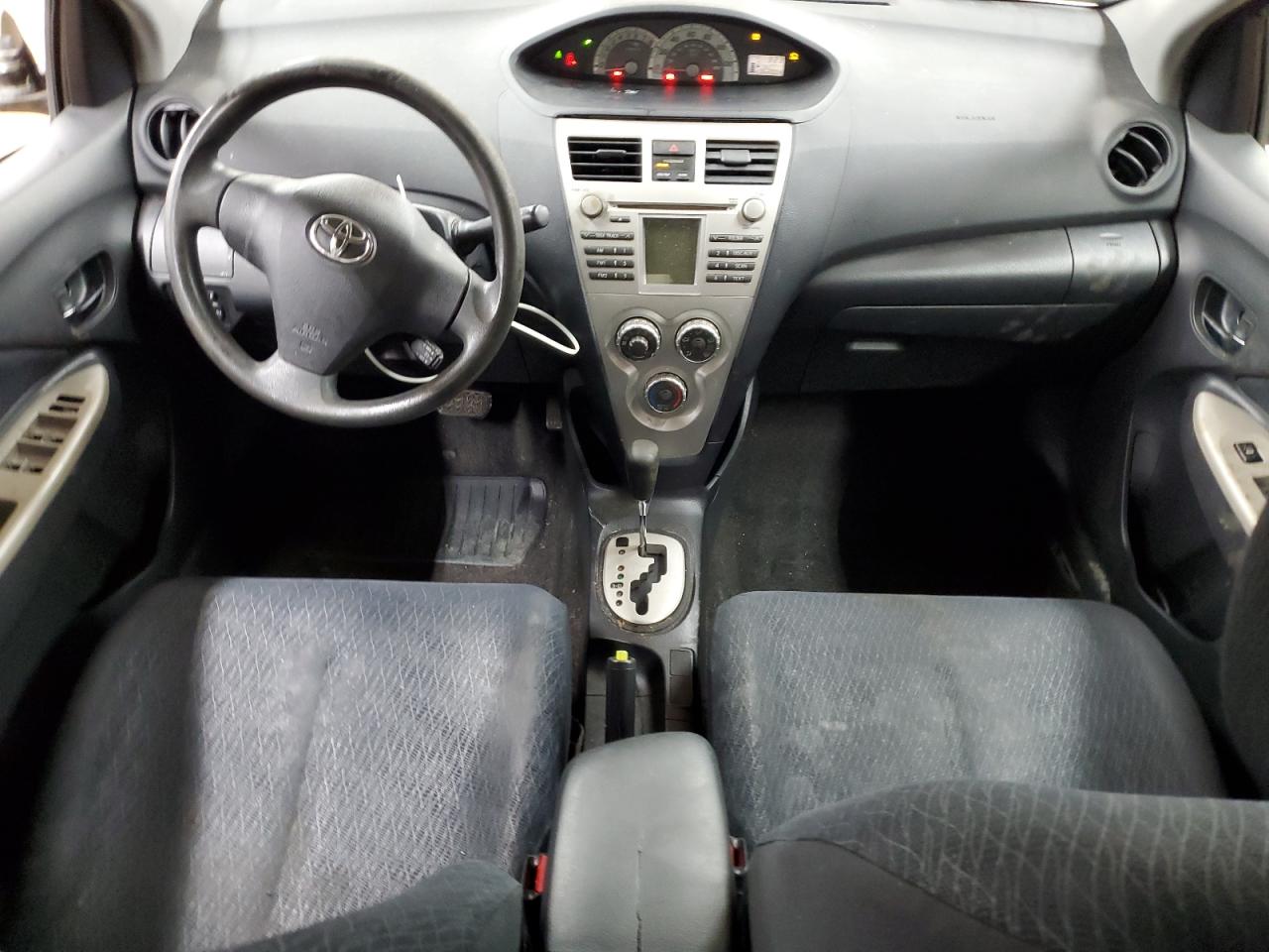 2008 Toyota Yaris VIN: JTDBT923184030768 Lot: 84813285