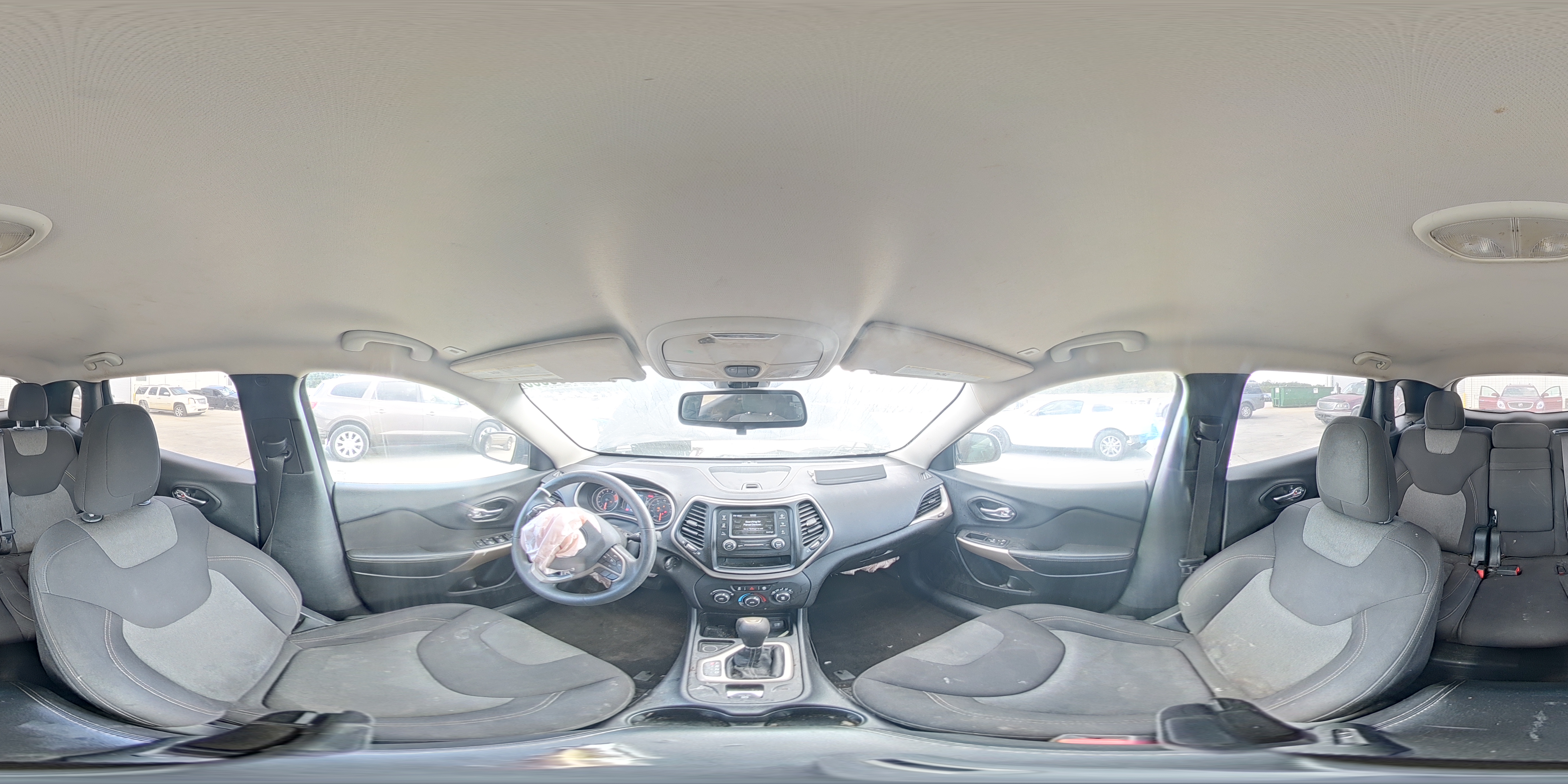 2018 Jeep Cherokee Latitude VIN: 1C4PJLCX9JD553312 Lot: 81595565