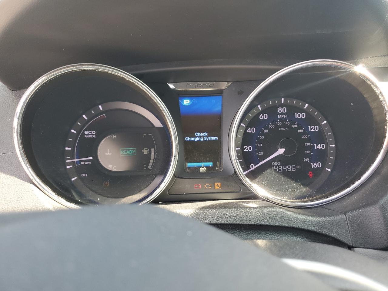 2015 Hyundai Sonata Hybrid VIN: KMHEC4A40FA131112 Lot: 84219075