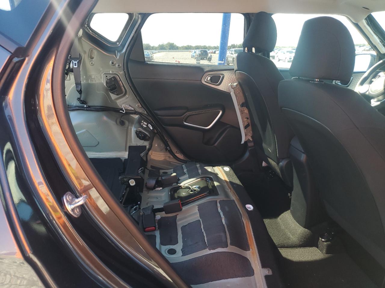 2025 Kia Soul Lx VIN: KNDJ23AU2S7258662 Lot: 84375065