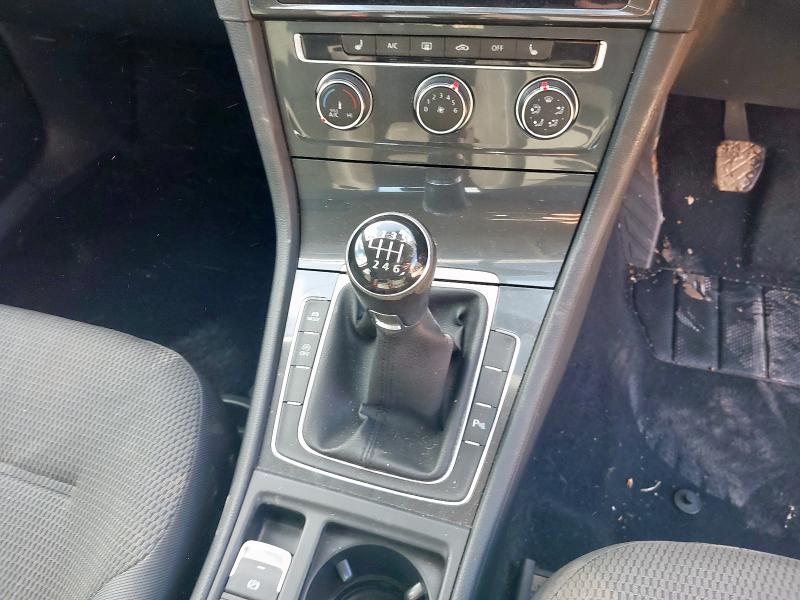 2017 VOLKSWAGEN GOLF SE NAVIGATION TSI BM 