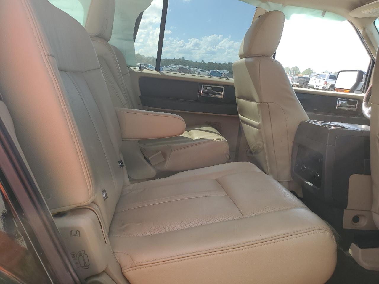 2016 Lincoln Navigator Reserve VIN: 5LMJJ2KT4GEL05706 Lot: 82148105