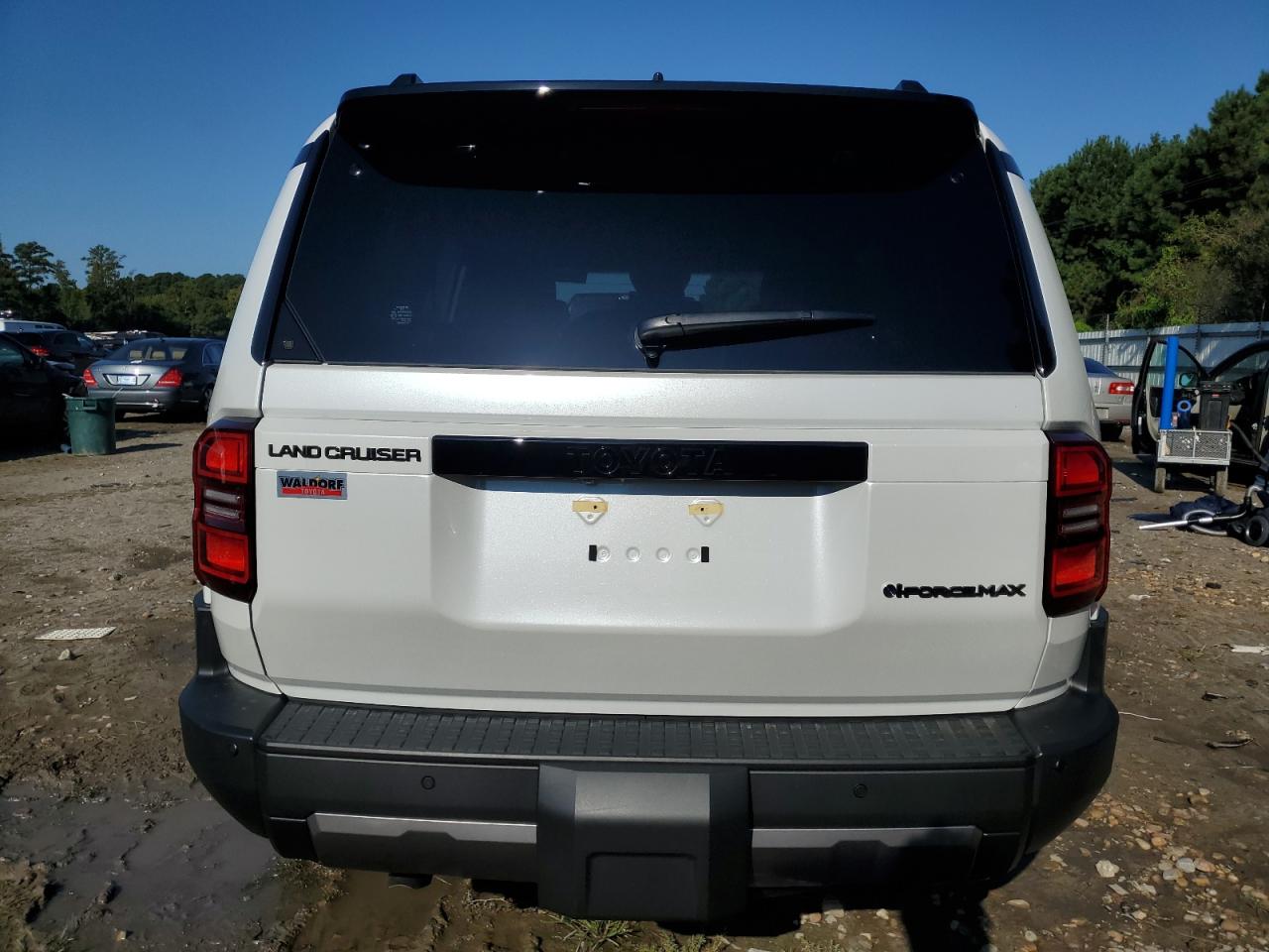 2025 Toyota Land Cruiser Base VIN: JTEABFAJ3S5017594 Lot: 80475475