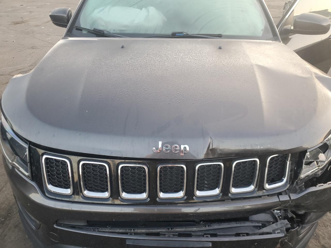 2019 Jeep Compass Latitude VIN: 3C4NJDBB5KT600642 Lot: 81027025