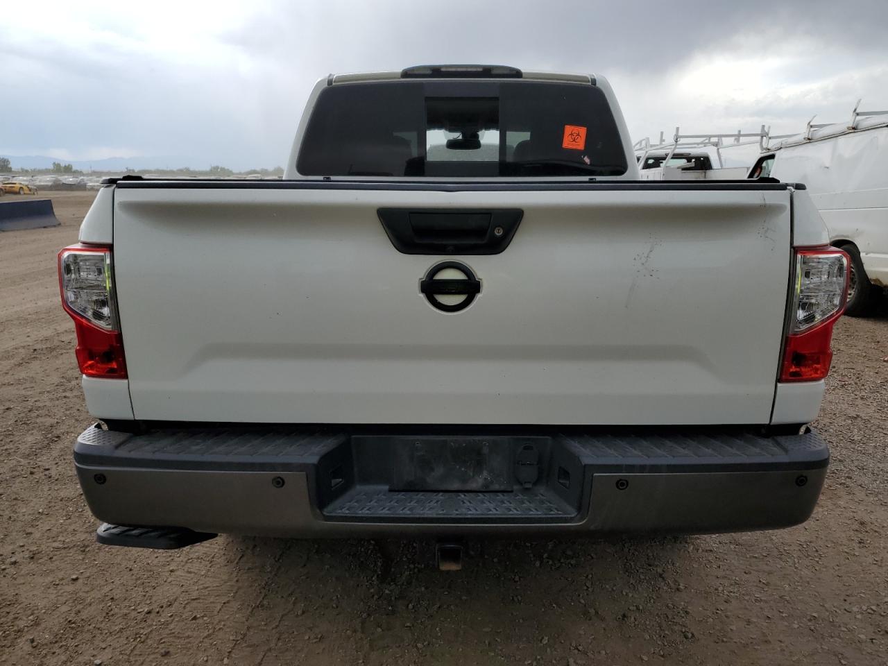 2017 Nissan Titan Sv VIN: 1N6AA1E51HN520456 Lot: 70034305