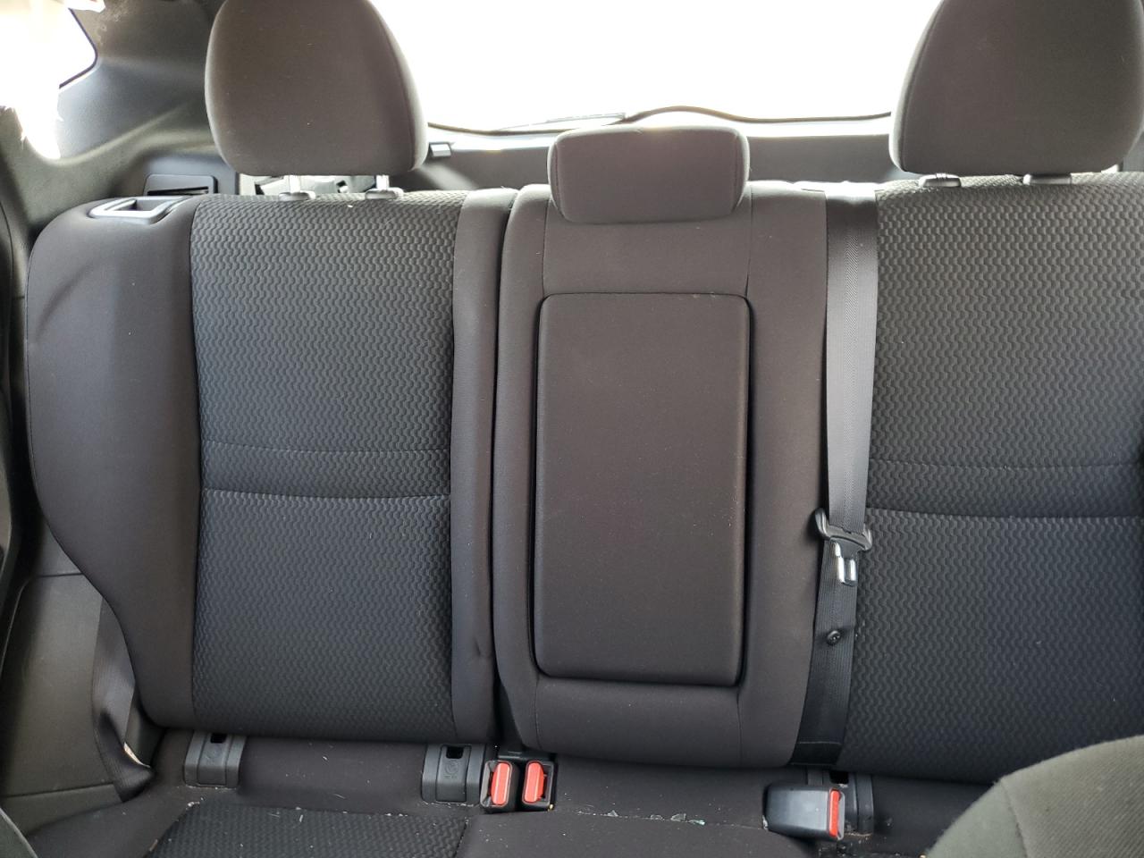 2018 Nissan Rogue Sport S VIN: JN1BJ1CP5JW102867 Lot: 80380795