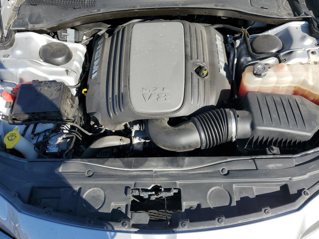 2020 Chrysler 300 S VIN: 2C3CCABT2LH180779 Lot: 81916815