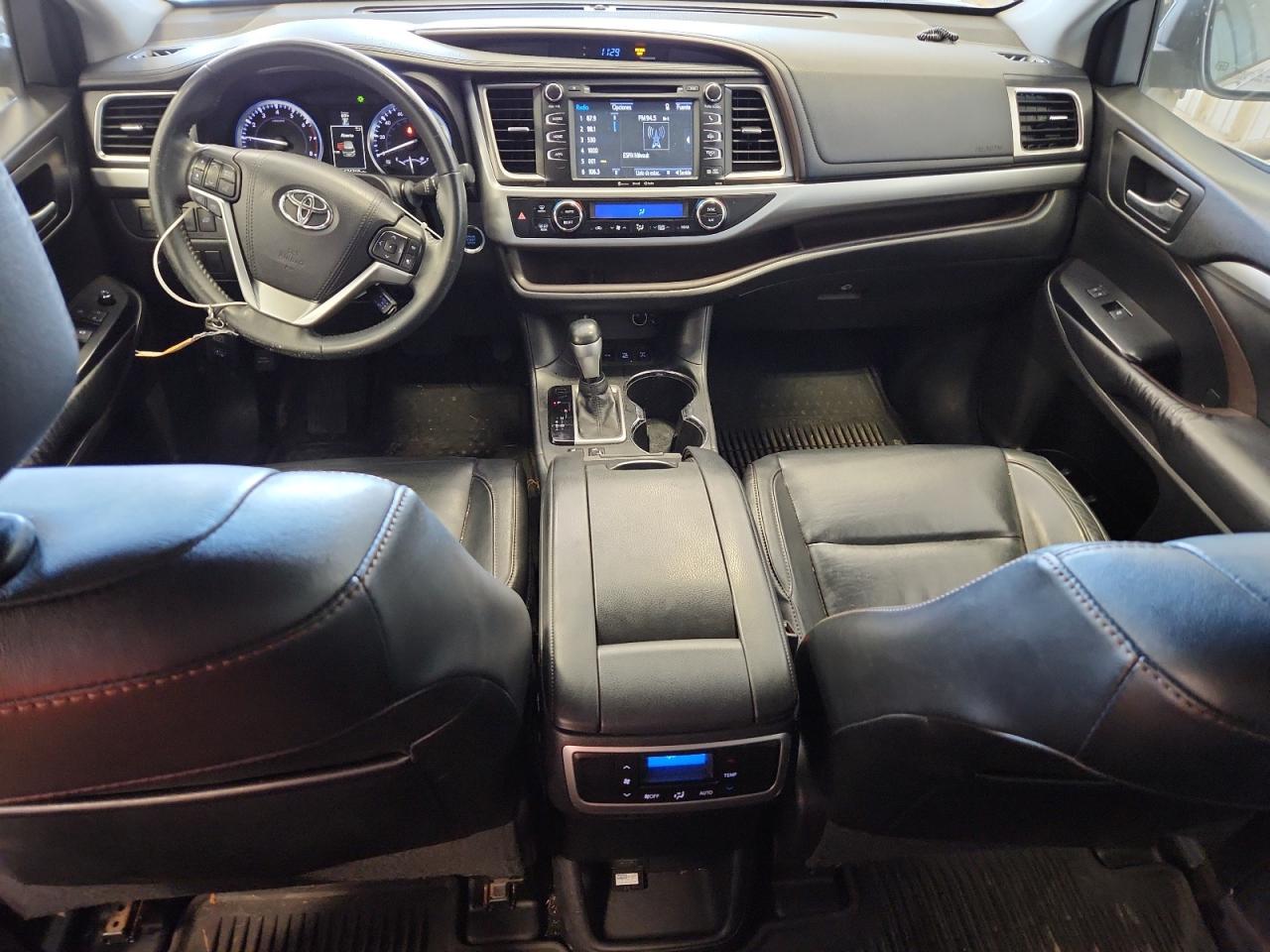 2016 Toyota Highlander Xle VIN: 5TDJKRFHXGS277147 Lot: 82151175