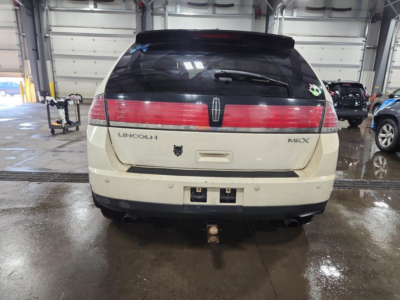 2008 Lincoln Mkx VIN: 2LMDU68C88BJ00610 Lot: 84267675