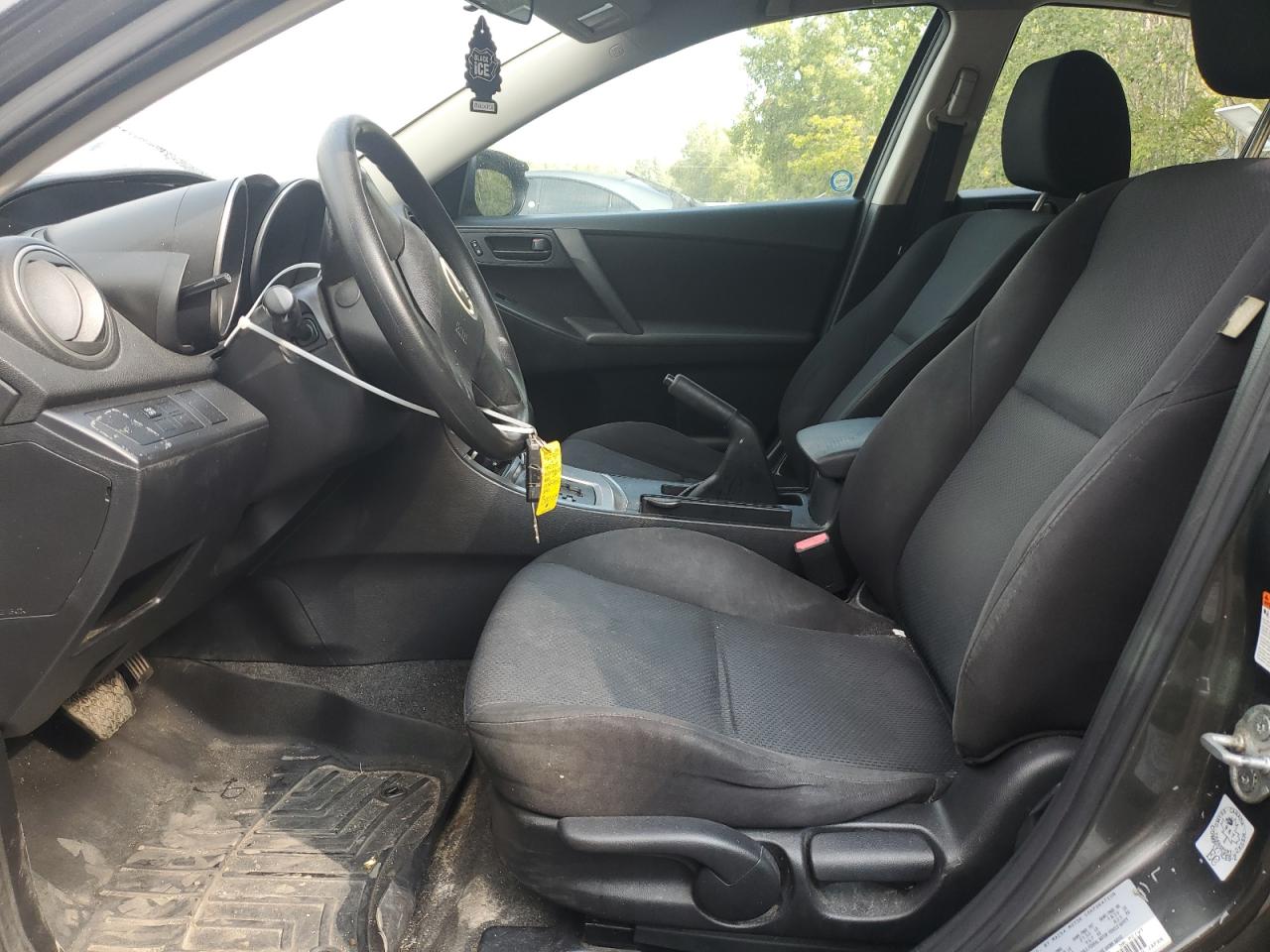 2011 Mazda 3 I VIN: JM1BL1UF0B1442018 Lot: 80505735