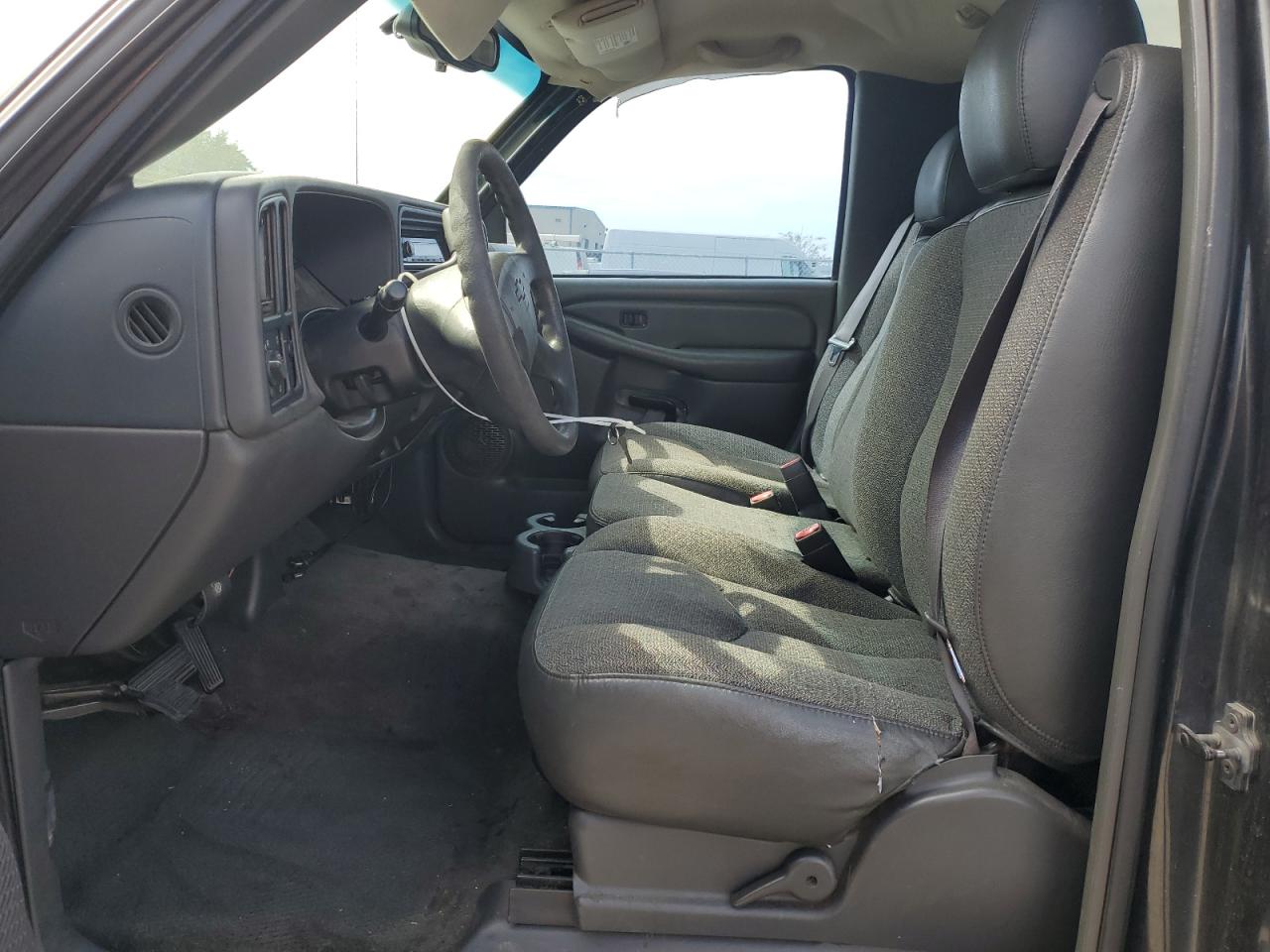 2003 Chevrolet Silverado C1500 VIN: 1GCEC14VX3Z260463 Lot: 81490175