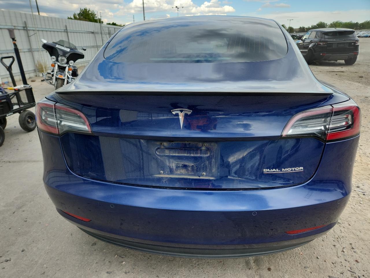 2018 Tesla Model 3 VIN: 5YJ3E1EB4JF083935 Lot: 84578775