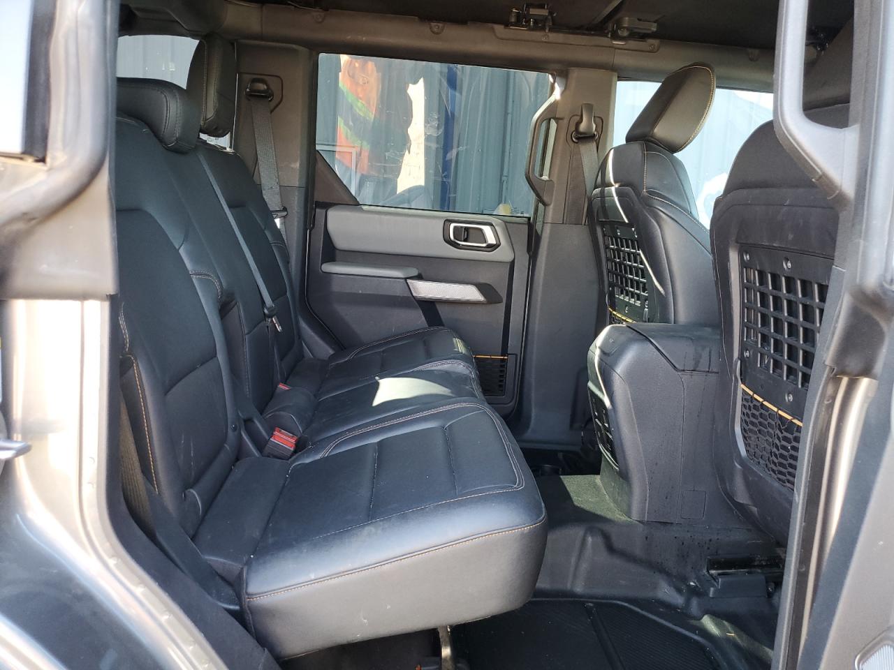 2022 Ford Bronco Base VIN: 1FMEE5DPXNLB56107 Lot: 83834855