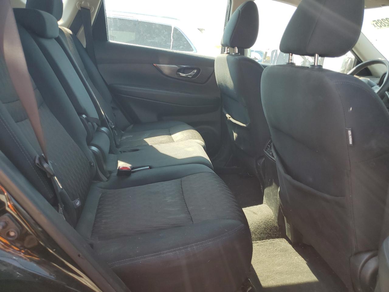 2018 Nissan Rogue S VIN: 5N1AT2MV4JC827900 Lot: 80659285