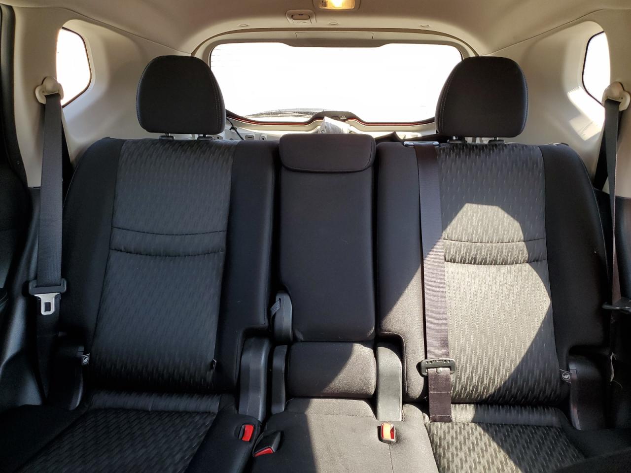 2017 Nissan Rogue S VIN: JN8AT2MV7HW007392 Lot: 80833215