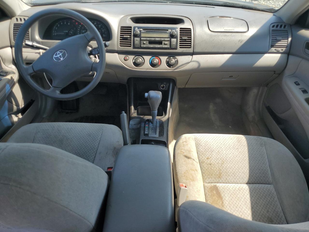 2003 Toyota Camry Le VIN: 4T1BE32K43U256726 Lot: 81706055