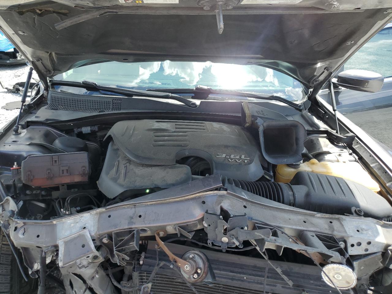 2016 Chrysler 300 Limited VIN: 2C3CCAAG1GH147511 Lot: 80960635