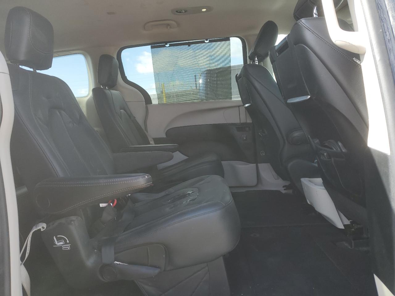 2019 Chrysler Pacifica Touring L Plus VIN: 2C4RC1EG7KR635977 Lot: 71264735