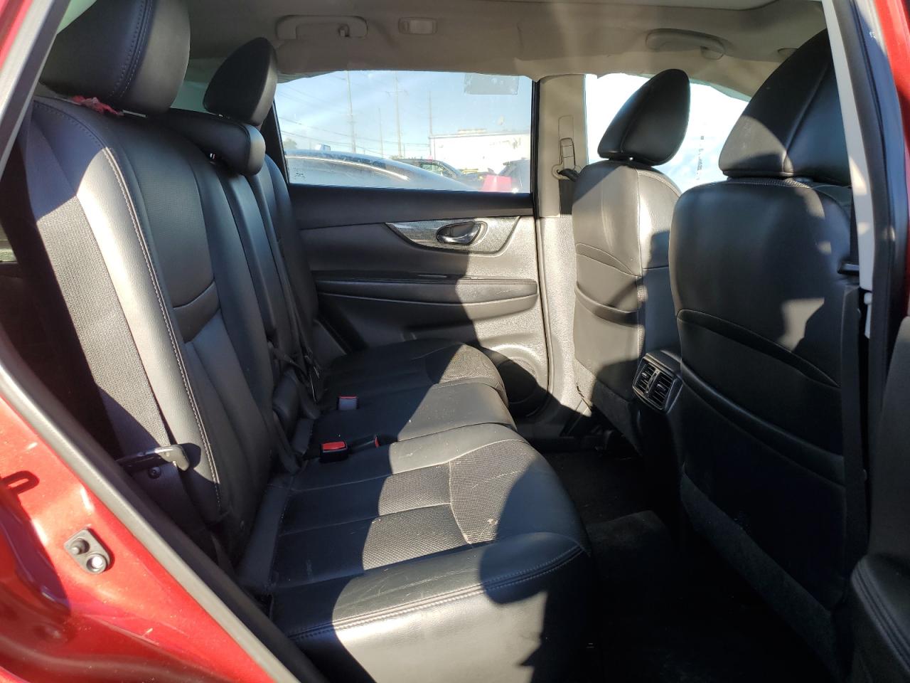 2015 Nissan Rogue S VIN: 5N1AT2MT7FC835205 Lot: 81738605