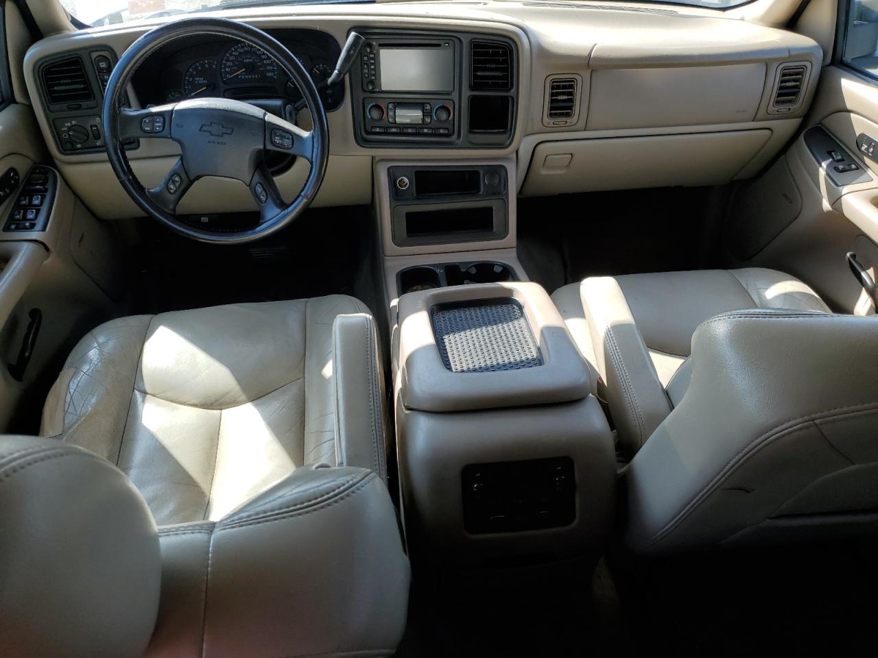 2006 Chevrolet Suburban K2500 VIN: 3GNGK26GX6G193455 Lot: 81077925