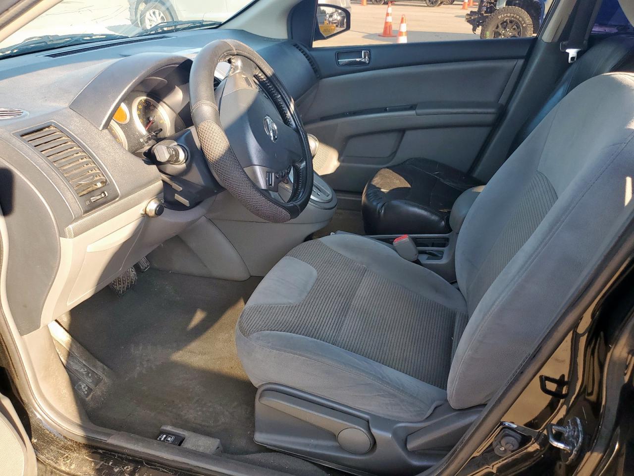 2008 Nissan Sentra 2.0 VIN: 3N1AB61E38L608835 Lot: 80580675