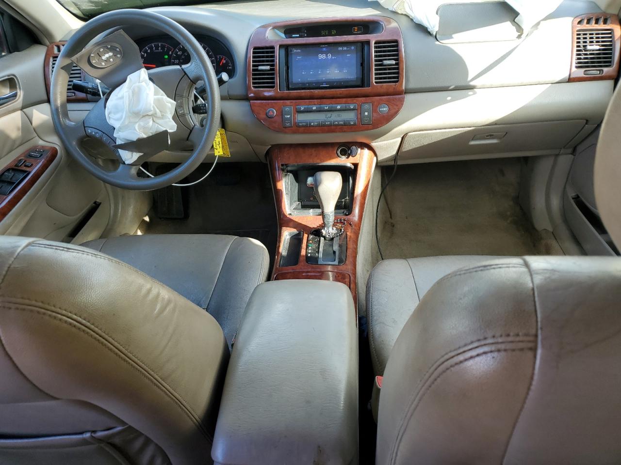 2005 Toyota Camry Le VIN: 4T1BE30K75U072189 Lot: 81855195