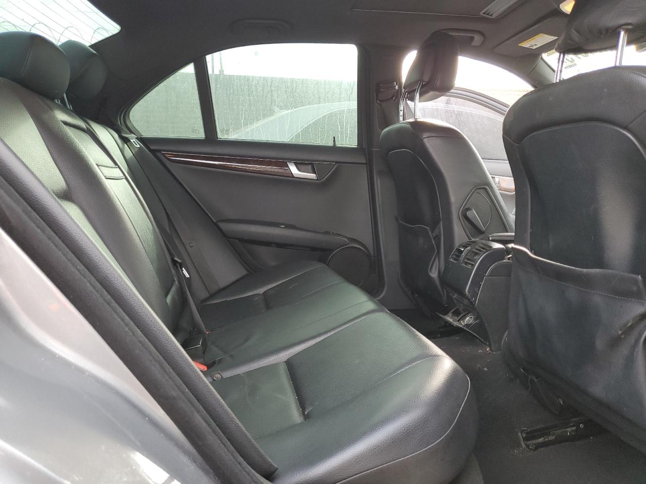 2014 Mercedes-Benz C 250 VIN: WDDGF4HB1ER302853 Lot: 80331875