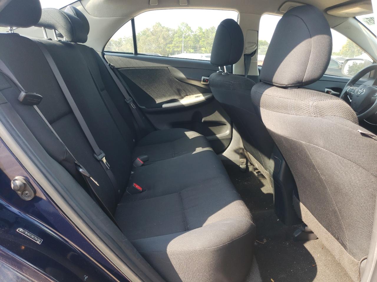 2011 Toyota Corolla Base VIN: 2T1BU4EE5BC704700 Lot: 80963805