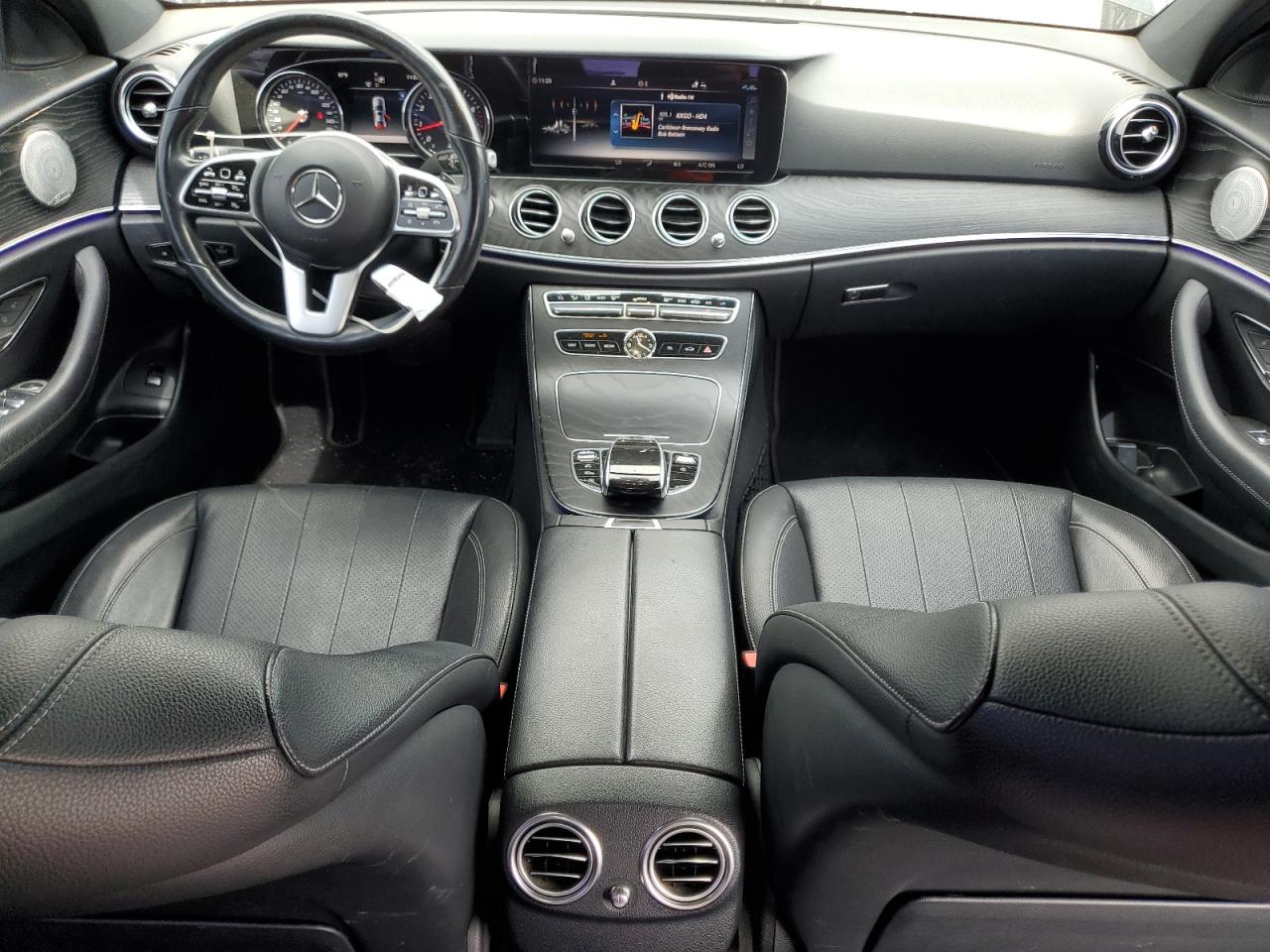 2019 Mercedes-Benz E 300 VIN: WDDZF4JB0KA645750 Lot: 81036255