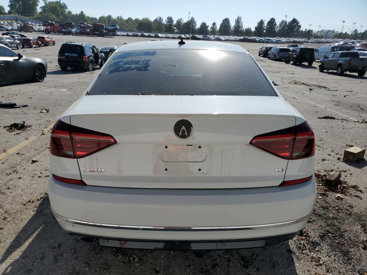 2018 Volkswagen Passat S VIN: 1VWAA7A35JC026593 Lot: 80523085