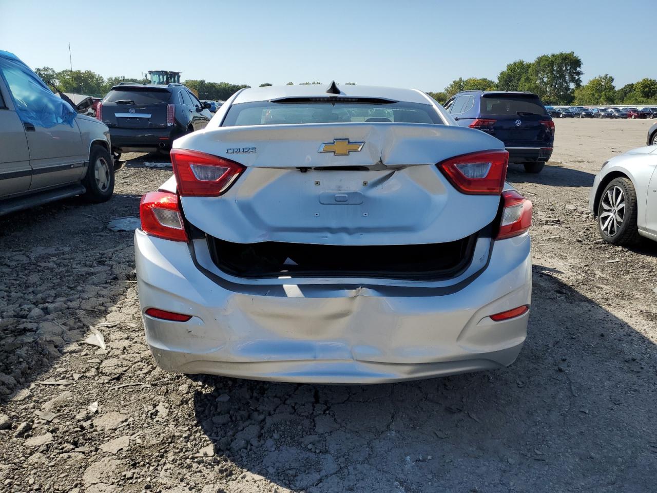 2019 Chevrolet Cruze VIN: 1G1BJ5SM7K7100067 Lot: 83968835