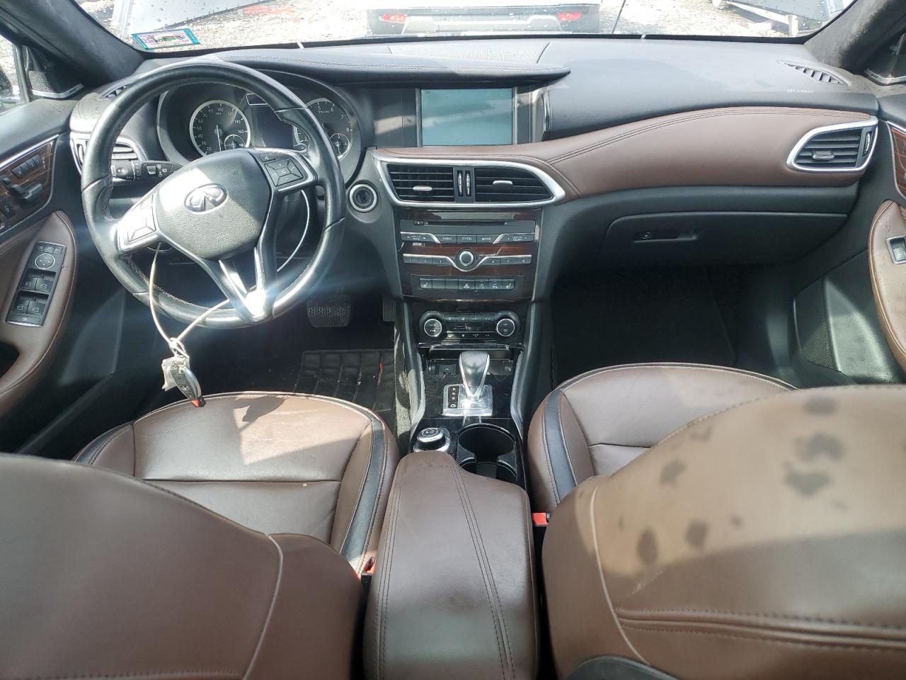 QX30 QX30