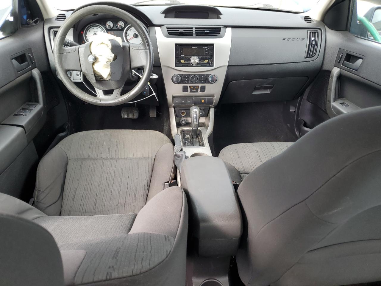 2008 Ford Focus Se VIN: 1FAHP35N18W155725 Lot: 84418225