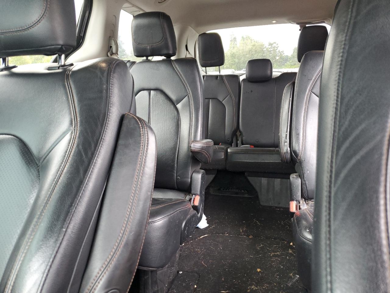 2018 Chrysler Pacifica Touring L VIN: 2C4RC1BG9JR124516 Lot: 71738455