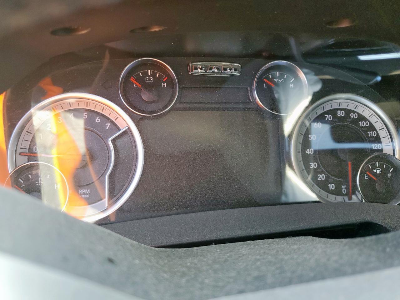 2018 Ram 2500 Laramie VIN: 3C6UR5FJ7JG382844 Lot: 81937375