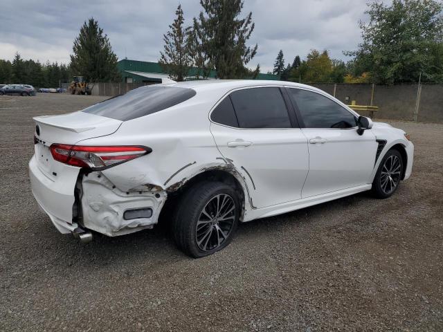  TOYOTA CAMRY 2019 Белы