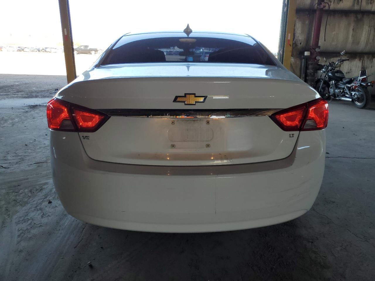 2017 Chevrolet Impala Lt VIN: 1G1105S36HU186665 Lot: 84802825