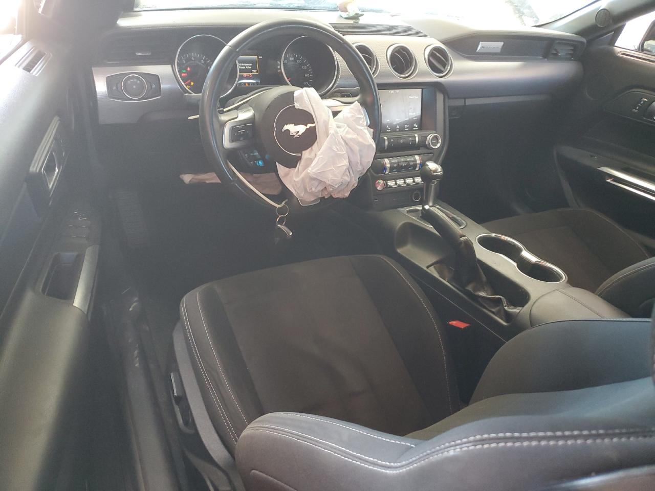 2018 Ford Mustang VIN: 1FATP8UH3J5137578 Lot: 80328205