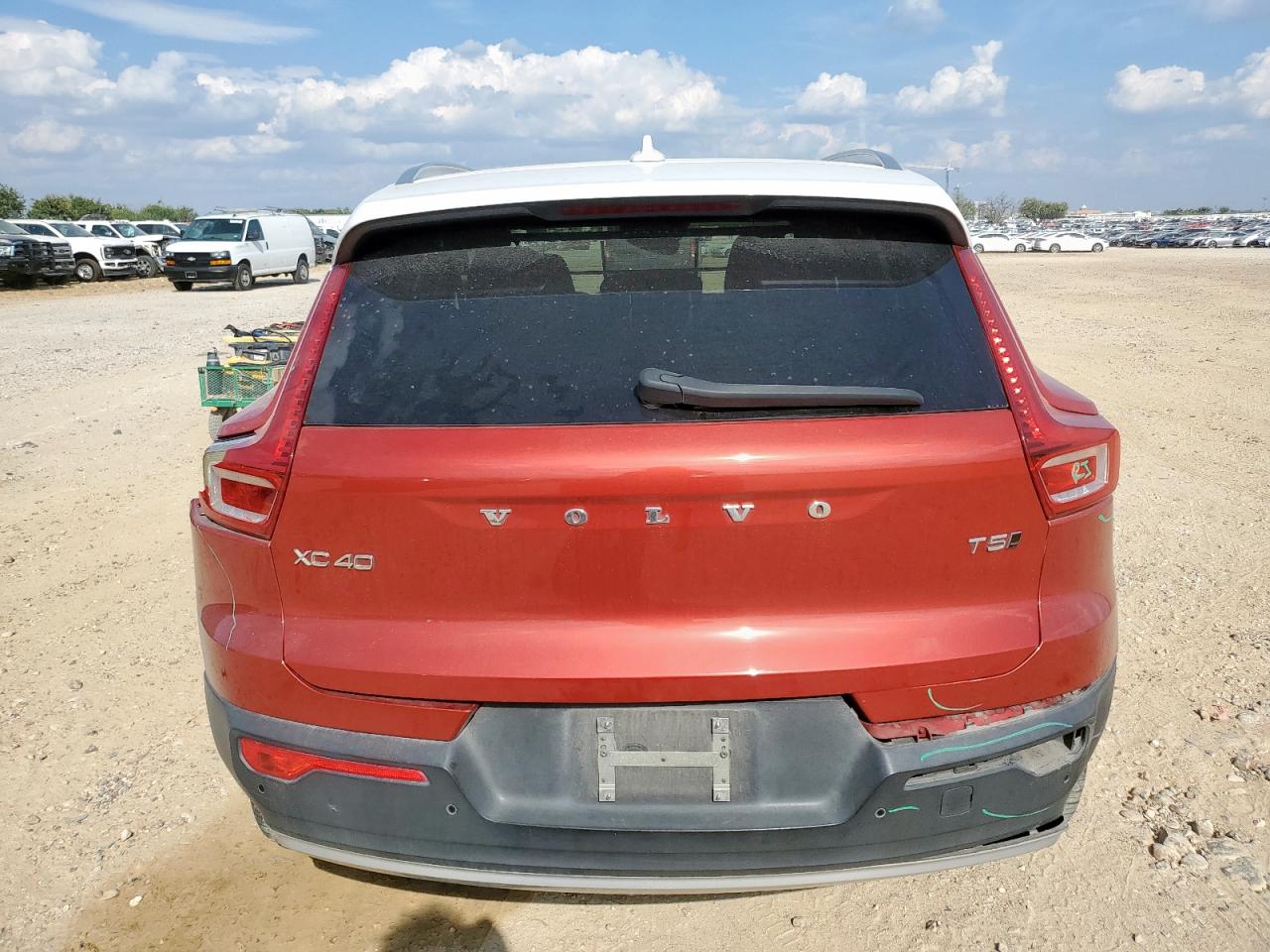 2019 Volvo Xc40 T5 Momentum VIN: YV4162XZ9K2013773 Lot: 81328865
